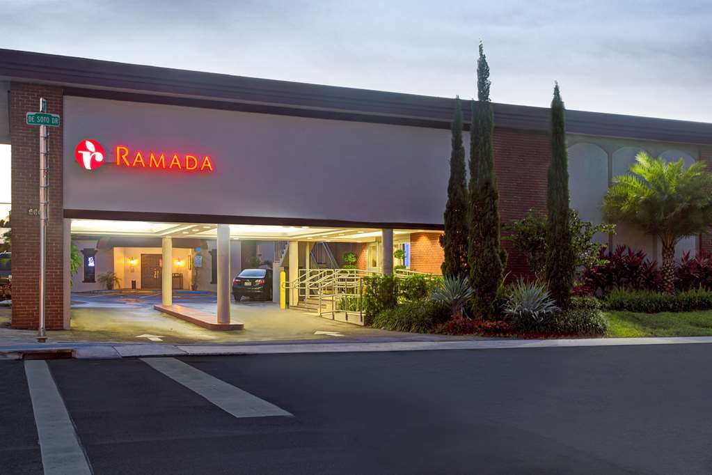 Ramada By Wyndham Miami Springs/Miami International Airport Hotell Exteriör bild