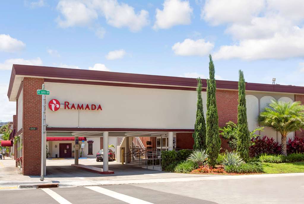 Ramada By Wyndham Miami Springs/Miami International Airport Hotell Exteriör bild